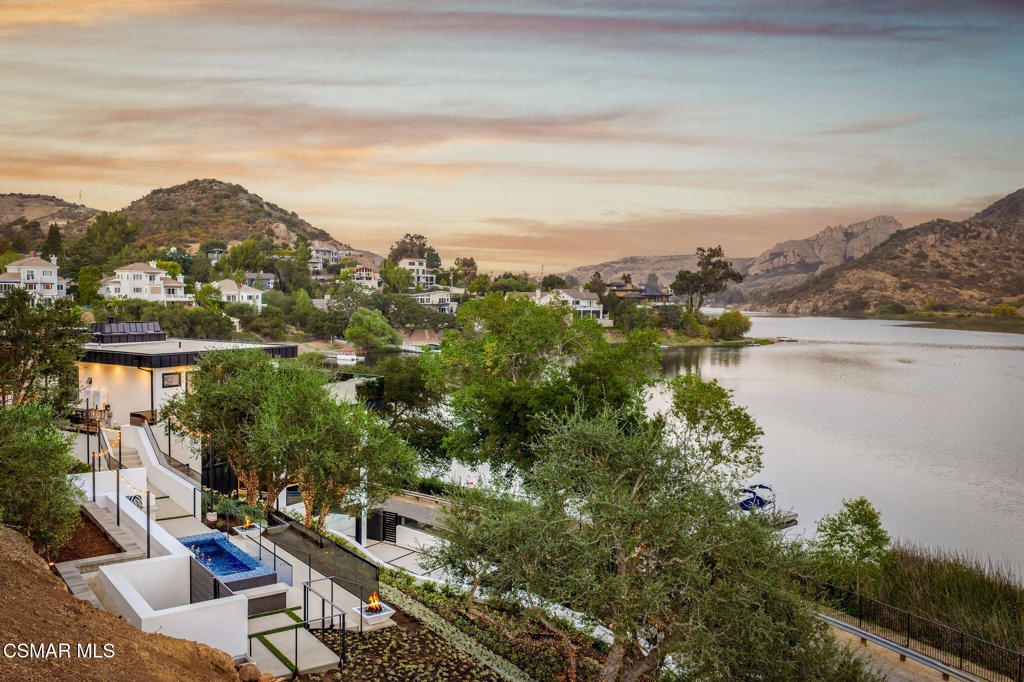 93 Lake Sherwood Drive