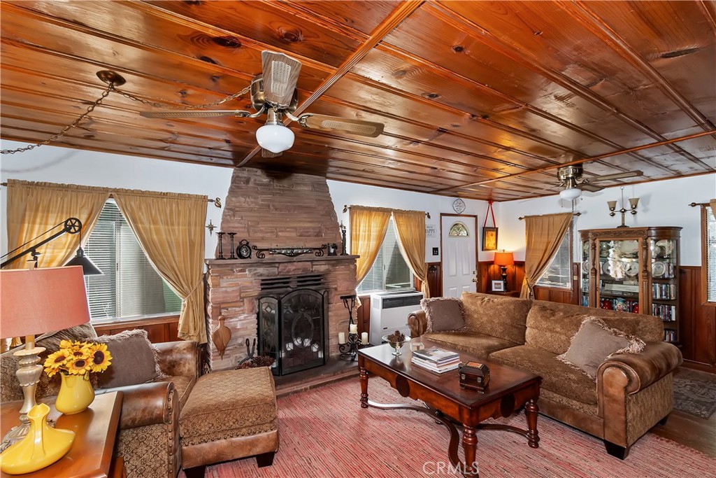 Crestline (CRES) - Residential