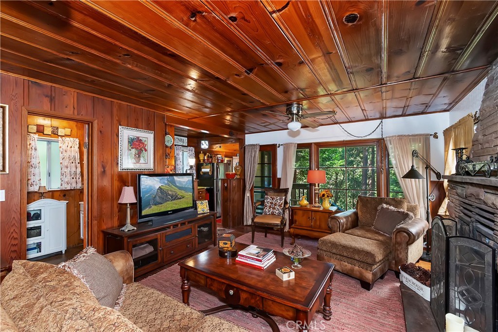 Crestline (CRES) - Residential