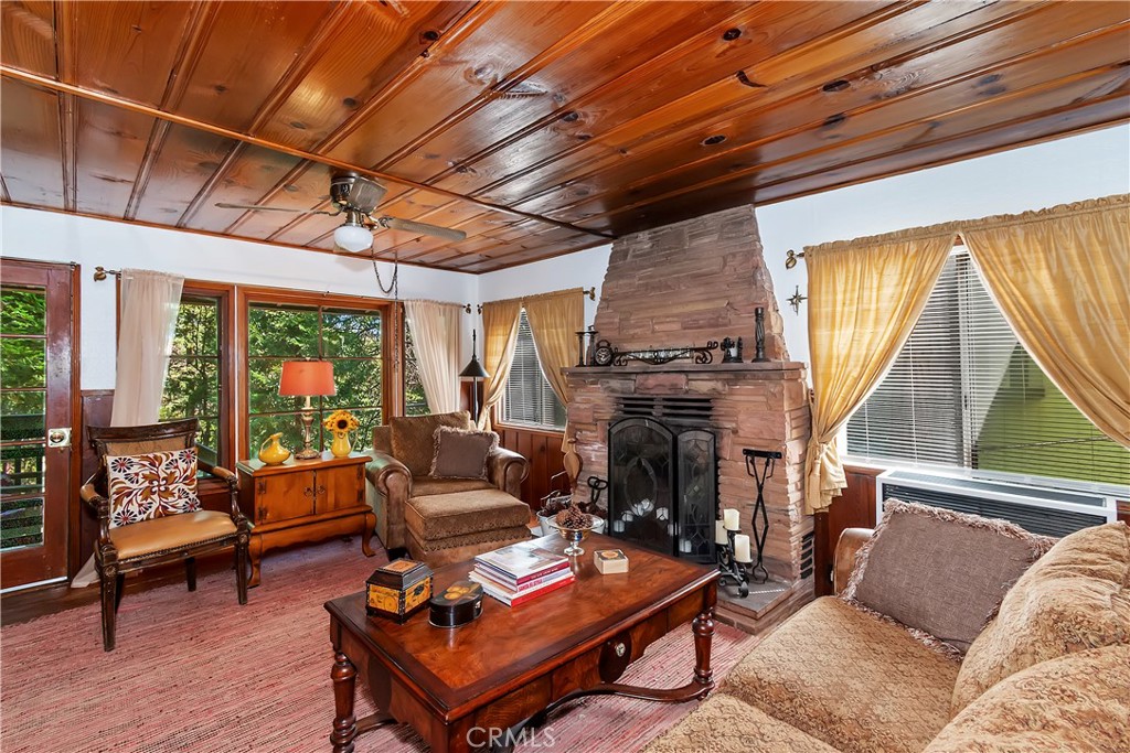Crestline (CRES) - Residential