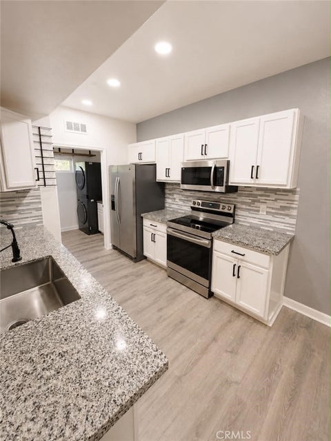 Photo of 41410 Juniper St #2522, Murrieta, CA 92562 (MLS # SW26181577)