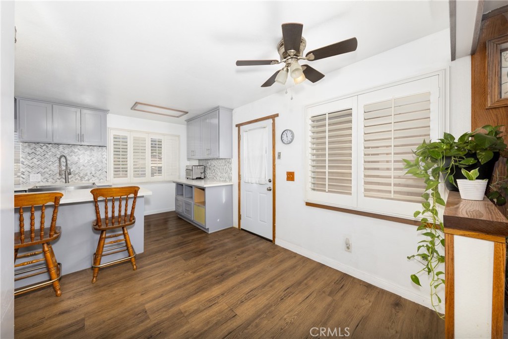 Properties 4 9810 Sharon