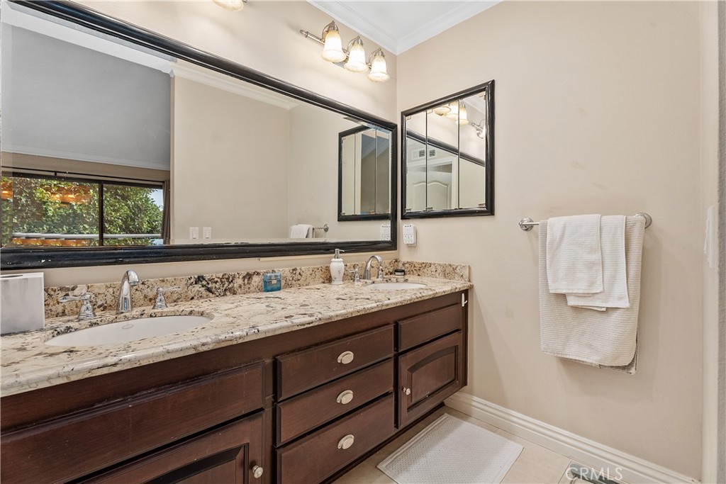 Newport Crest (NEWC) - Residential Lease