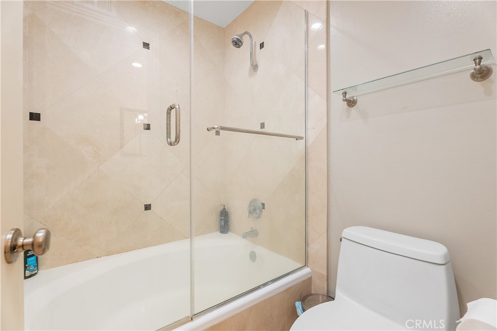 Newport Crest (NEWC) - Residential Lease