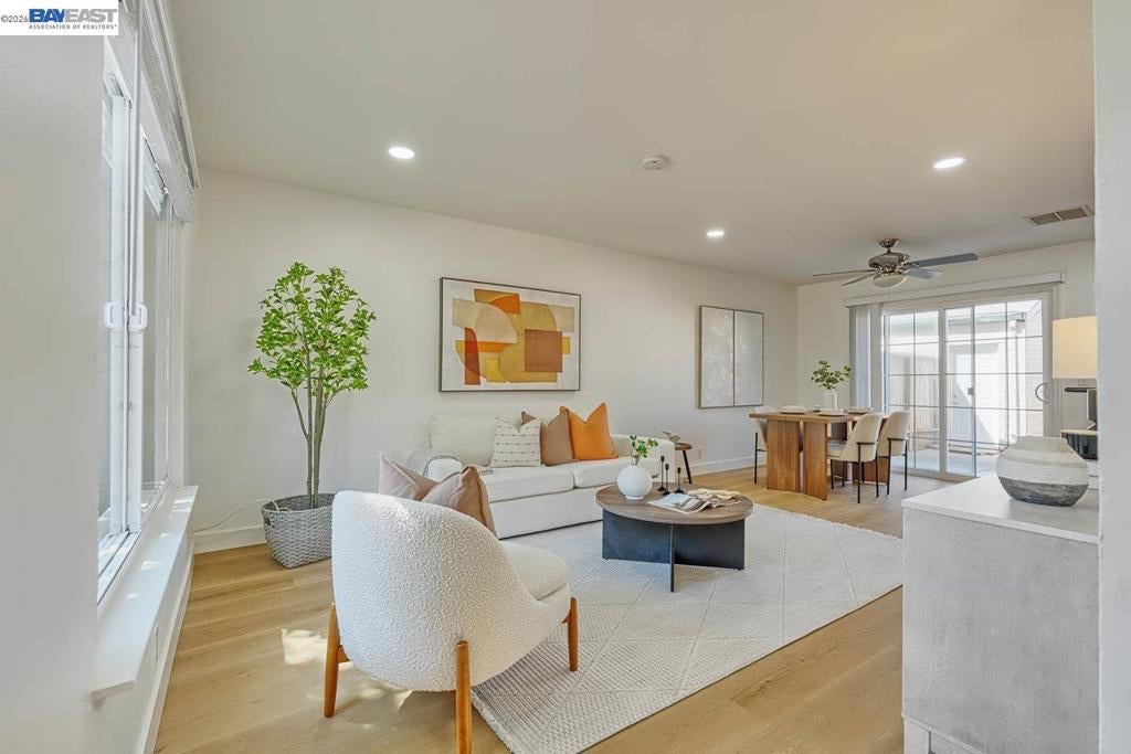 4160 Aquarius Cir