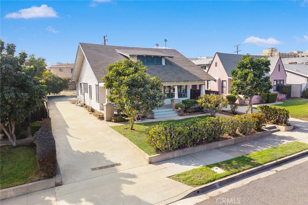 Properties 1 113 S 5th Street