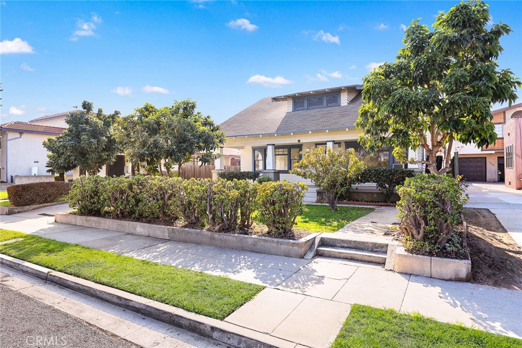 Properties 3 113 S 5th Street