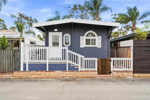 MLS: OC26108027