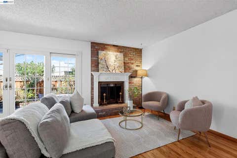 Photo of 30696 Brae Burn Ave AVE, Hayward, CA 94544 (MLS # 41143374)