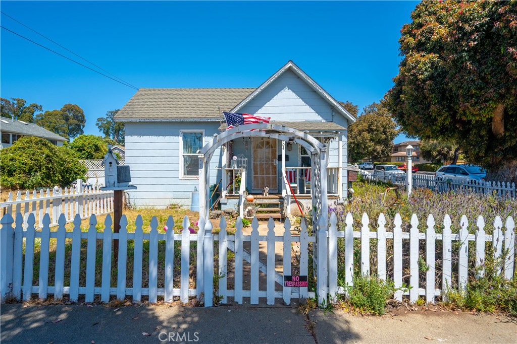 Just blocks from the Embarcadero and Morro Rock, this mixed-use zoned property offers exceptional development potential in the heart of Morro Bay. The existing 2-bed, 1-bath home offers a great opportunity for renovation or the perfect chance for a new build. Explore the option of commercial downstairs and residential upstairs, a concept favored by the city for revitalization.
Create your dream live/work space or a boutique project just steps from shops, restaurants, and the waterfront. Buyer to verify development options with the City or County. Opportunities like this are rare—don’t miss your chance to build something special in this iconic coastal town.