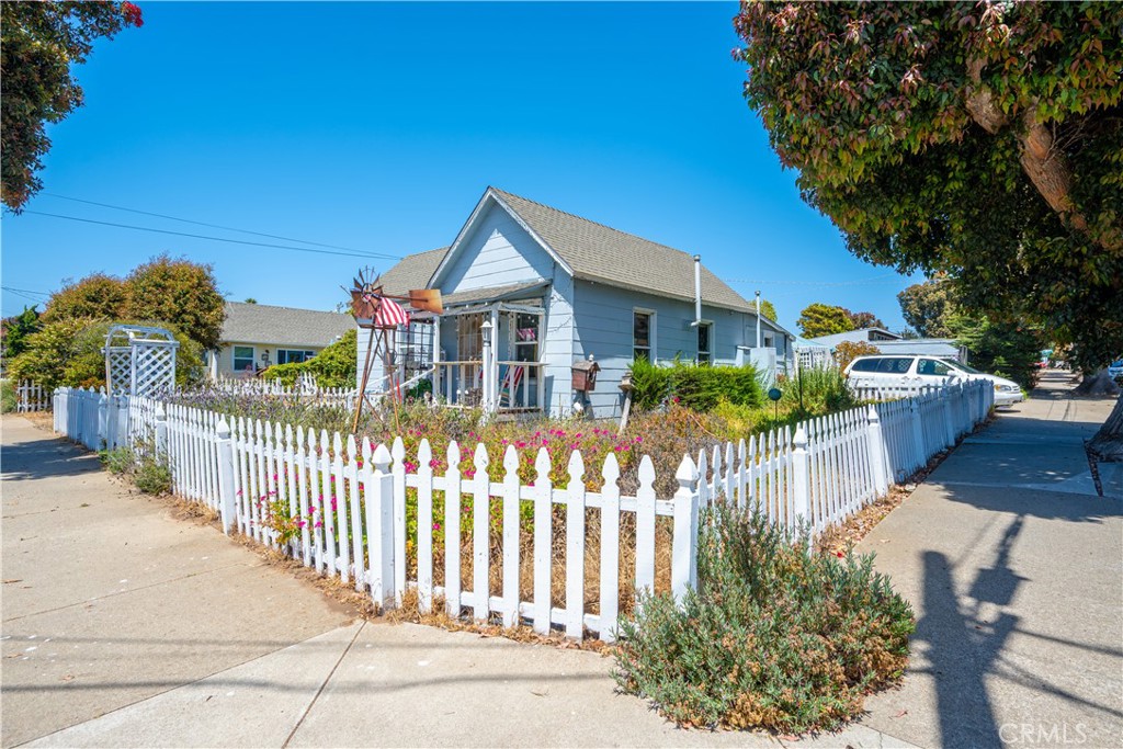 904 Monterey