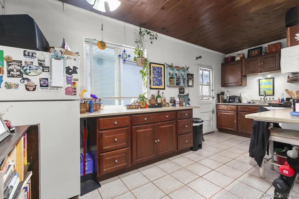 5036 W Point Loma Blvd