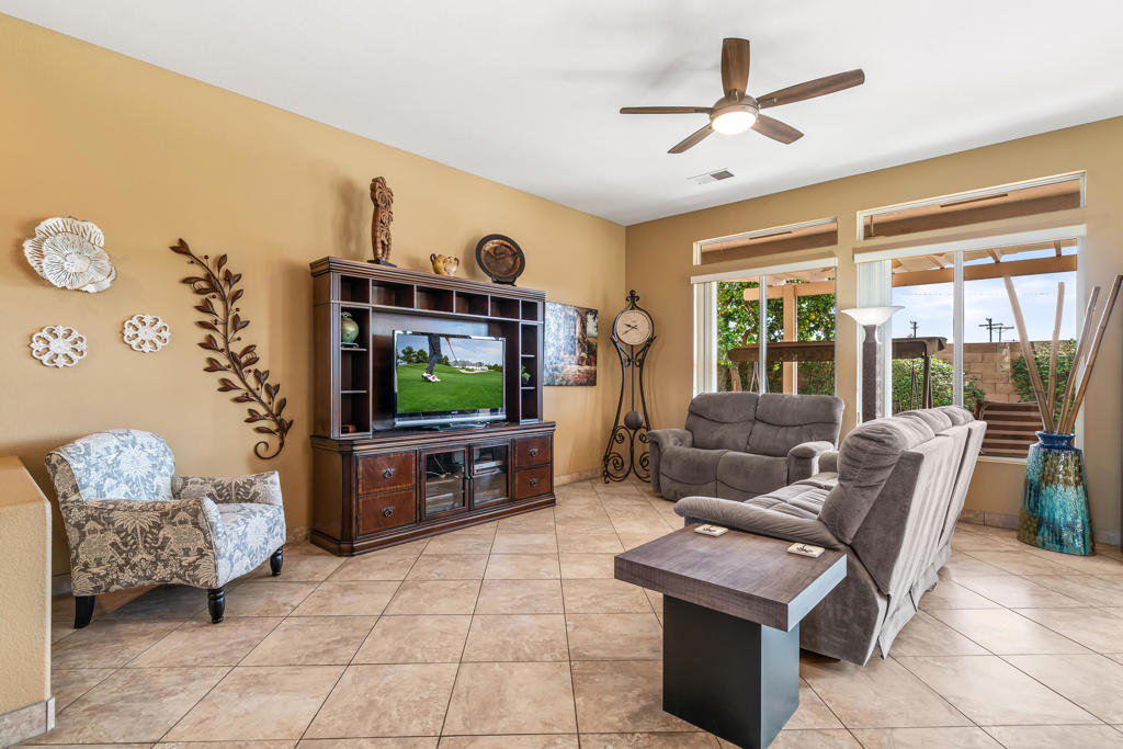 Heritage Palms CC - Residential