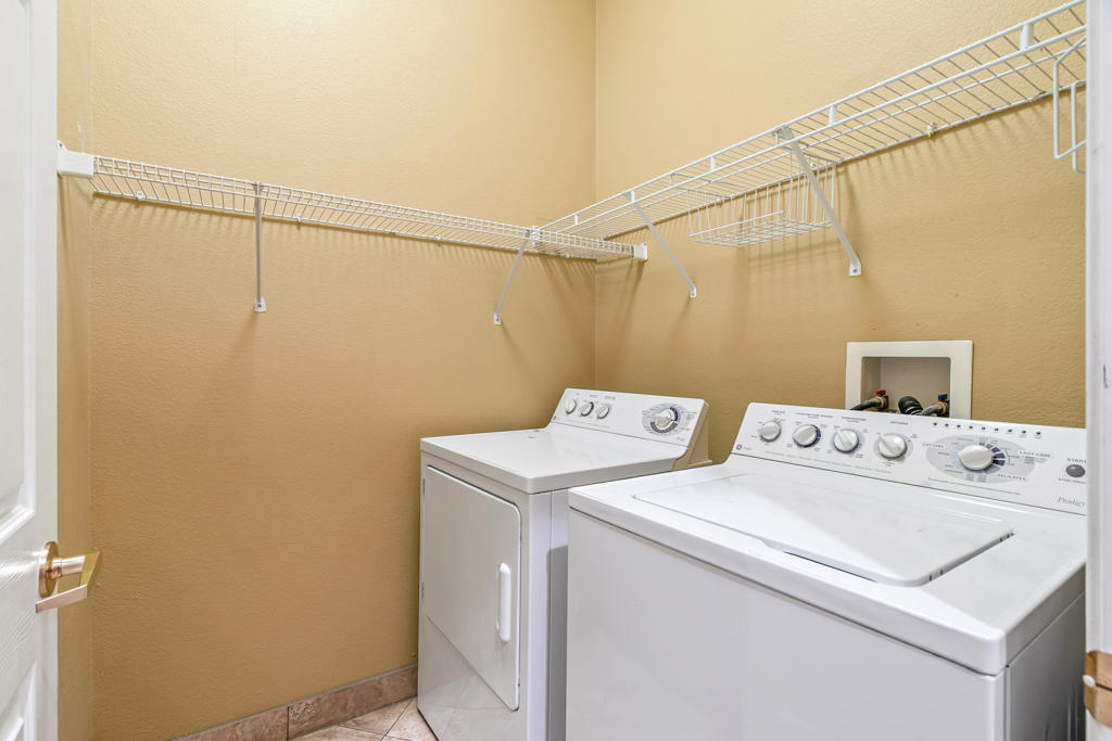Heritage Palms CC - Residential