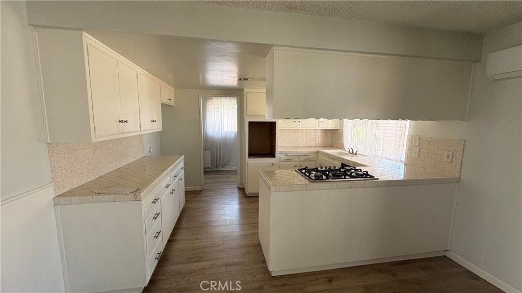 Photo of 2004 Julian Ave, Bakersfield, CA 93304 (MLS # RS26083777)
