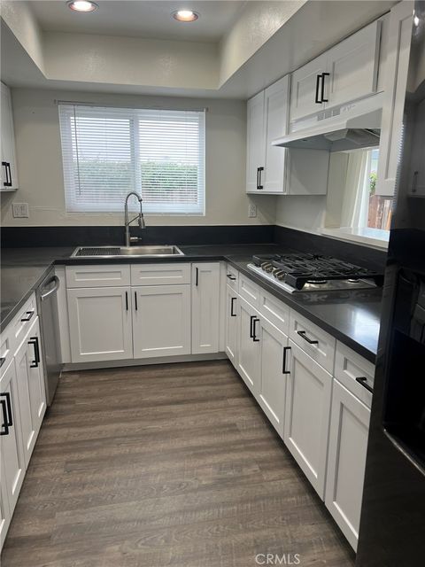 210 E Venice Avenue 1 Huntington Beach CA 92648