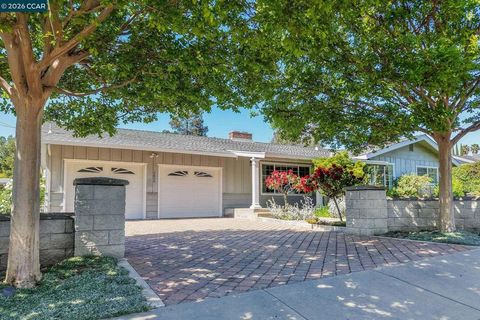 Photo of 3624 Sanford St St, Concord, CA 94520 (MLS # 41129542)