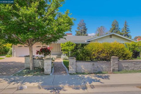 Photo of 3624 Sanford St St, Concord, CA 94520 (MLS # 41129542)
