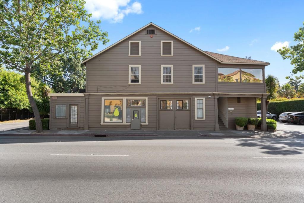 241 El Camino Real