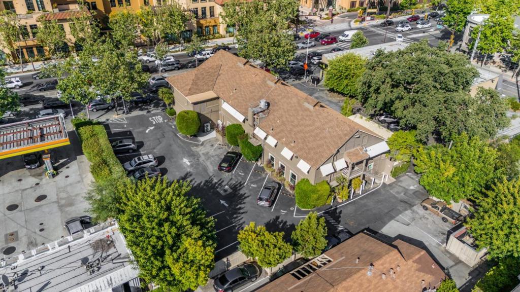 241 El Camino Real
