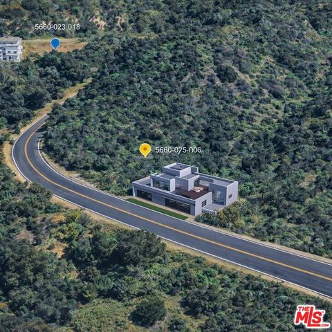 Photo of 56606 Greenwich Rd, Glendale, CA 91206 (MLS # 26750121)