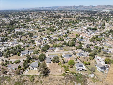 Tiny photo for 1531 Cielo LN, Nipomo, CA 93444 (MLS # PI26048934)