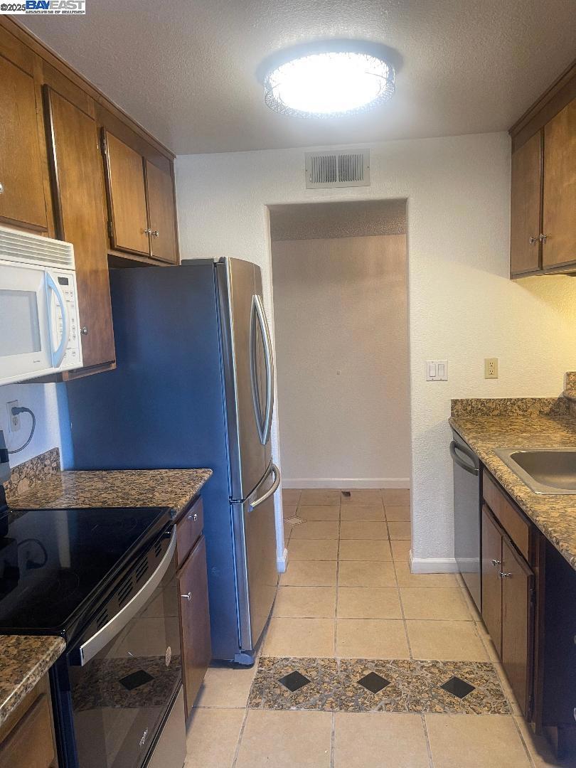PERALTA CRK ADOB - Residential