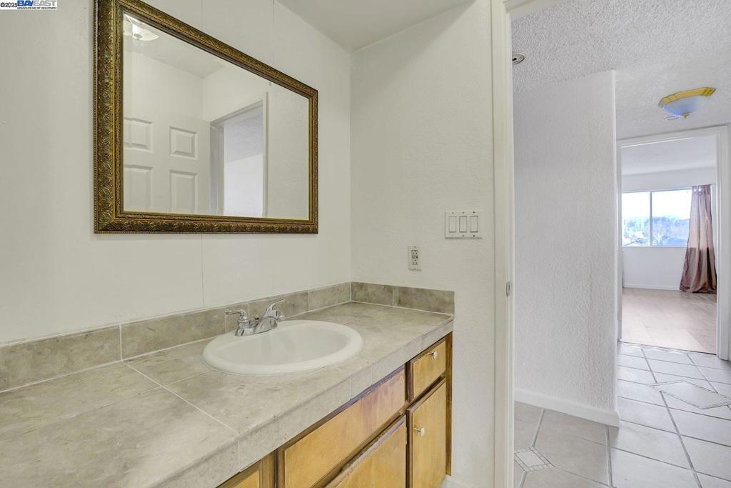 PERALTA CRK ADOB - Residential