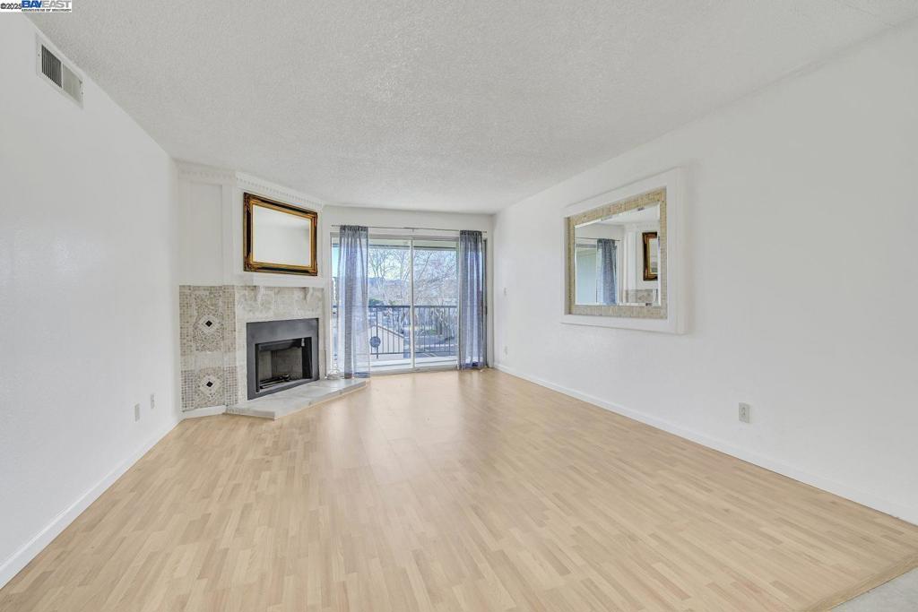 PERALTA CRK ADOB - Residential