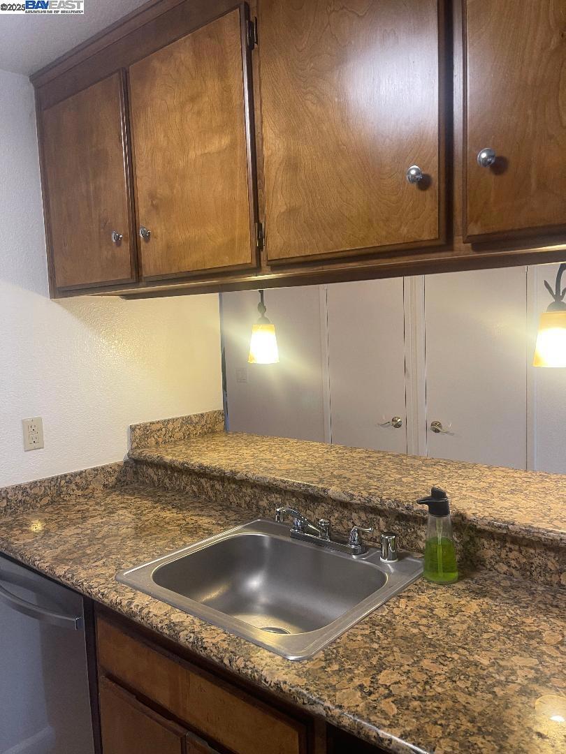 PERALTA CRK ADOB - Residential