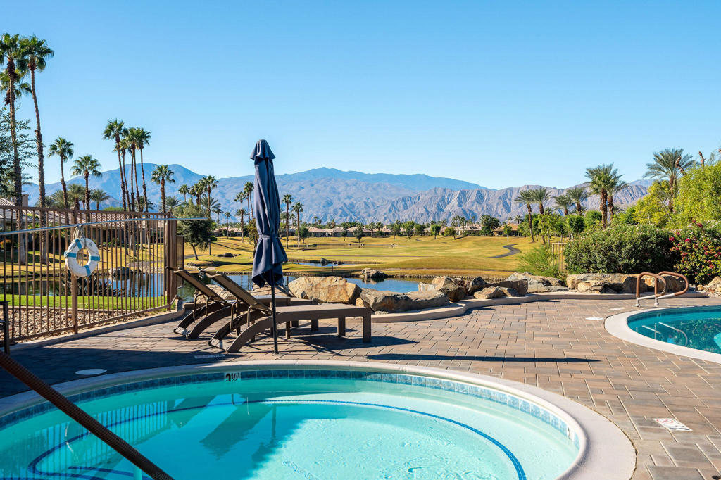 Heritage Palms CC - Residential