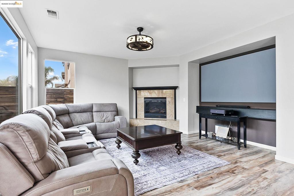 6851 New Melones Cir