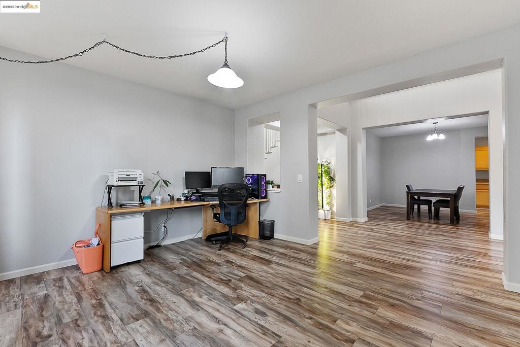 THE LAKES - Residential