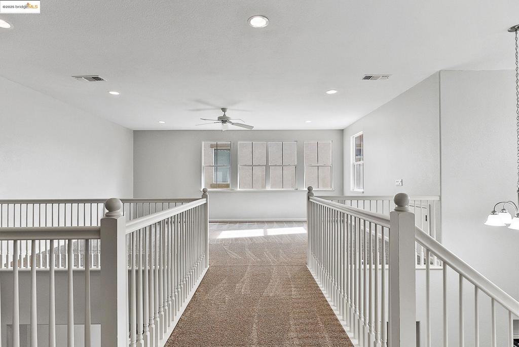 THE LAKES - Residential