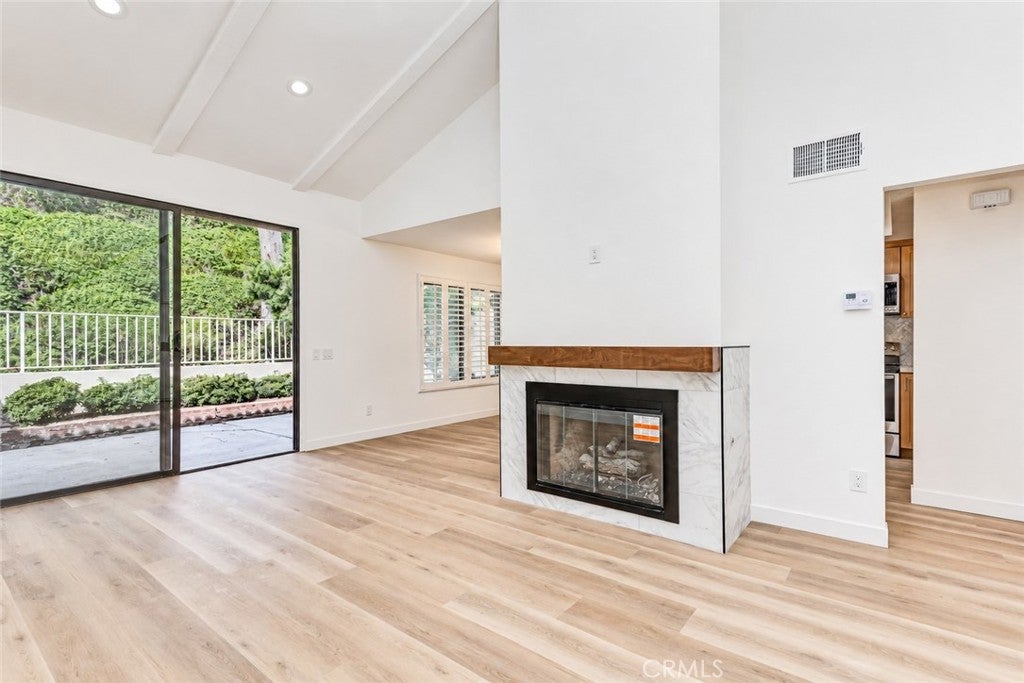 933 Creekside