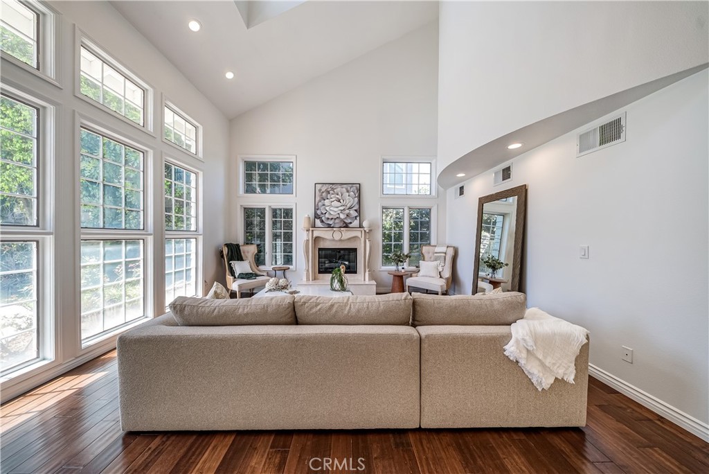 18741 Hillsboro