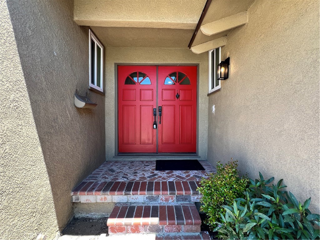 1135 W Coolfield Drive