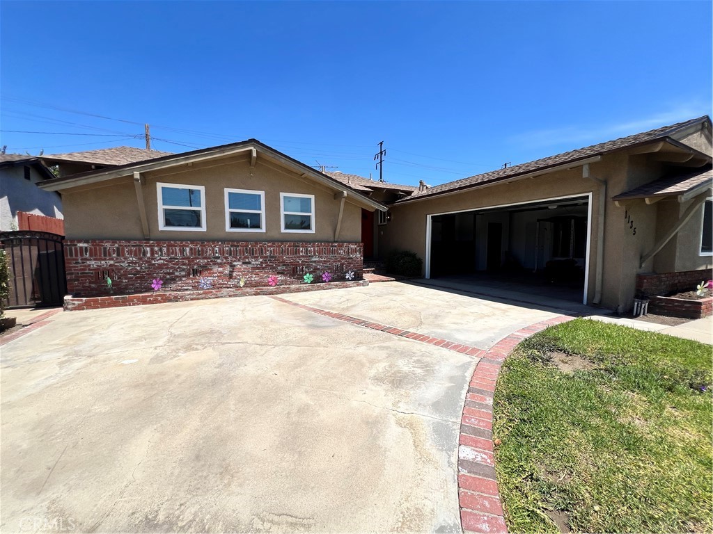 1135 W Coolfield Drive