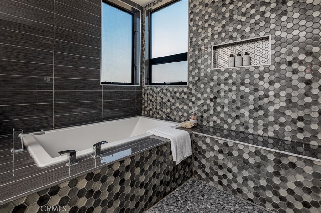Naples (NA) - Residential