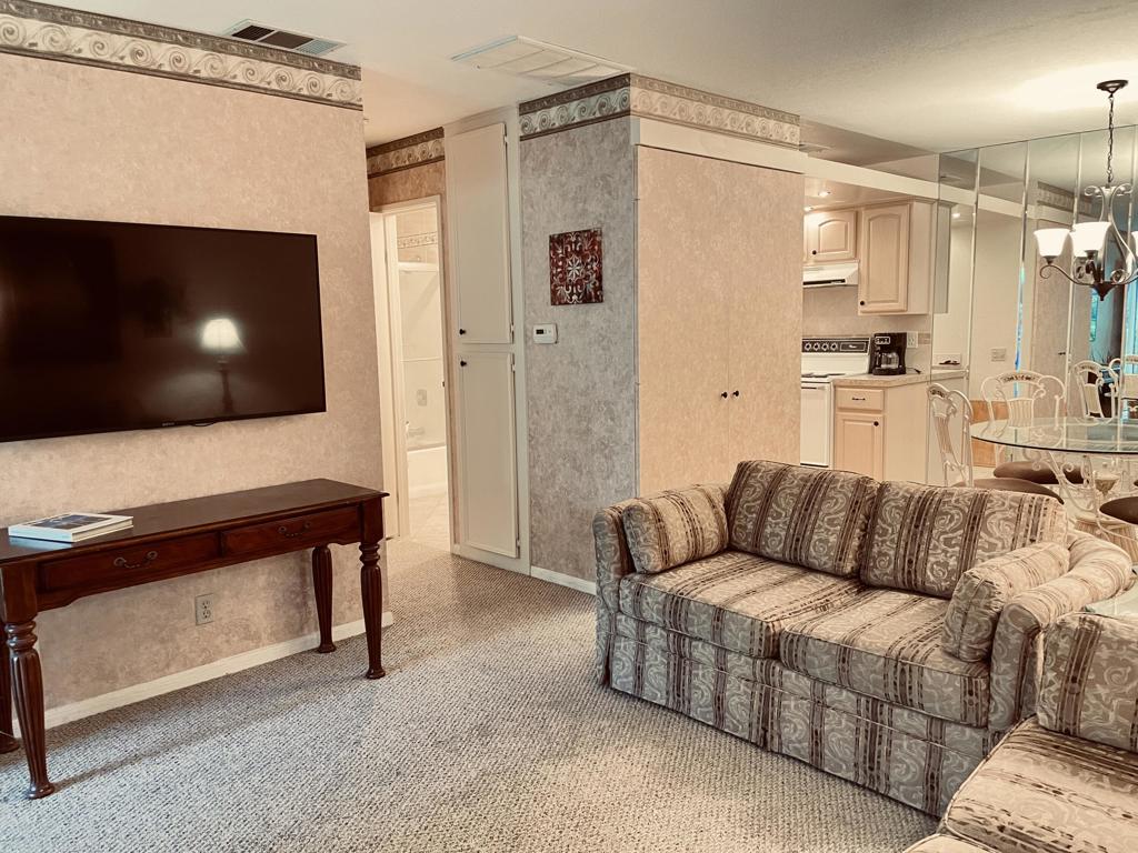 2812 N Auburn Court 107