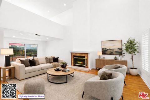 Photo of 1043 11th Street #3, Santa Monica, CA 90403 (MLS # 26662397)