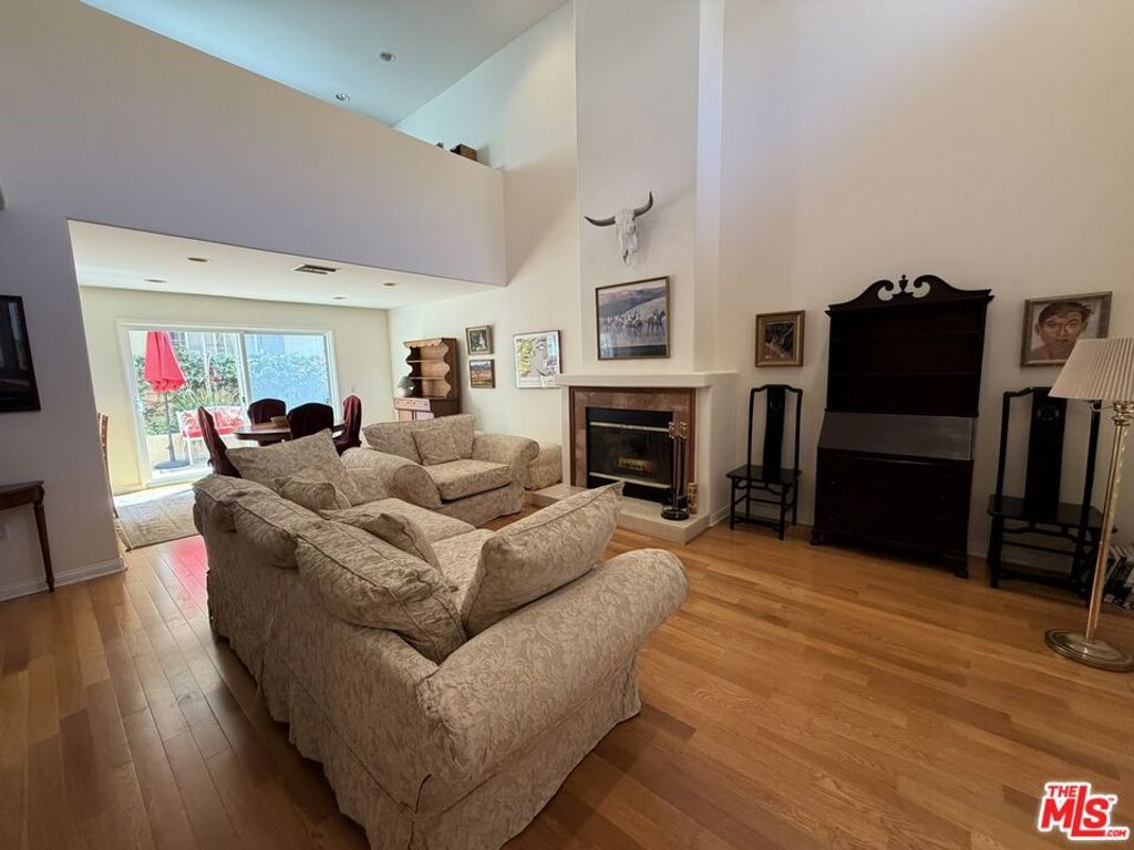 Photo of 1043 11th Street #3, Santa Monica, CA 90403 (MLS # 26662397)