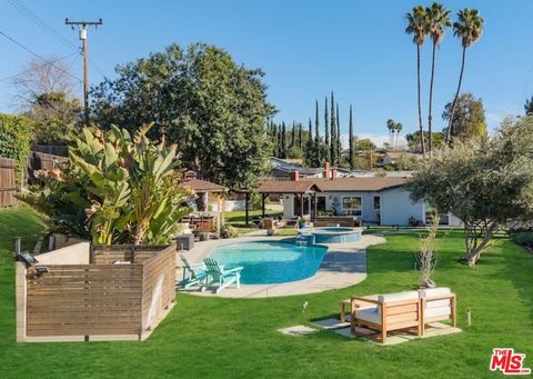 26255 Hatmor Drive Calabasas CA 91302