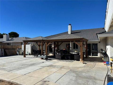 Photo of 6995 Summit Valley Road, Hesperia, CA 92345 (MLS # SR25167085)