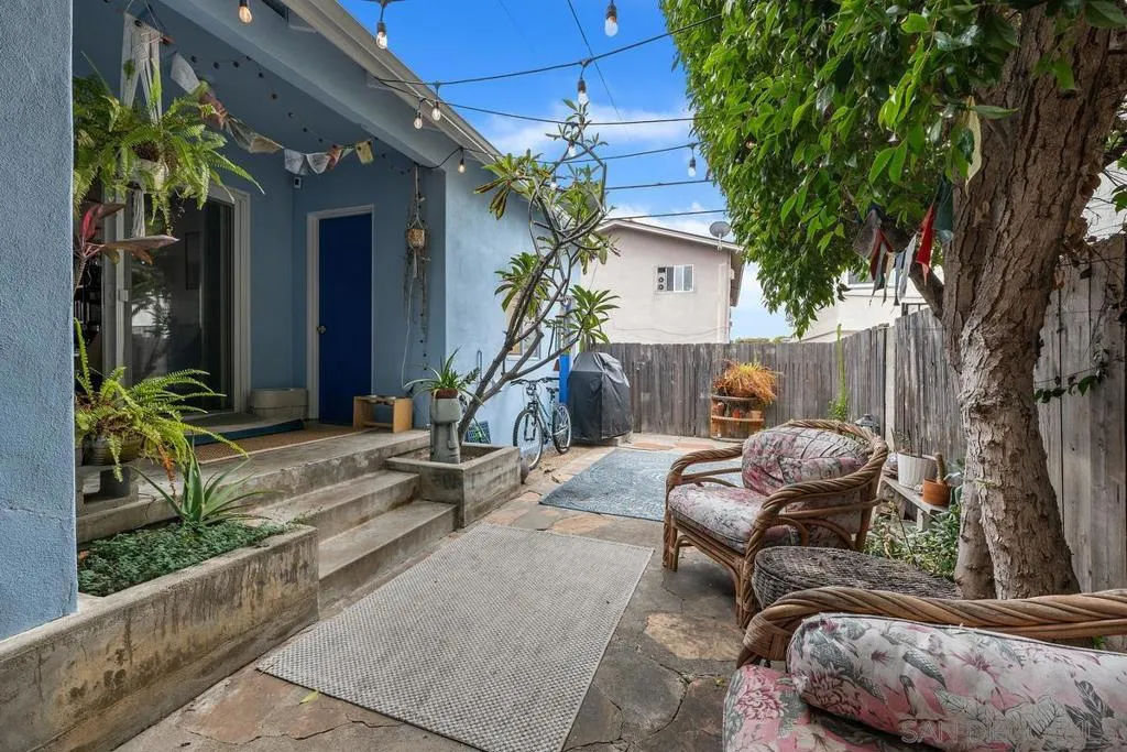 San Diego, California 92109, United States, 5 Bedrooms Bedrooms, ,3 BathroomsBathrooms,Residential,Active,189040