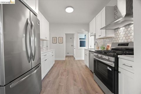 Tiny photo for 1261 1261 61St St St, Emeryville, CA 94608 (MLS # 41126328)