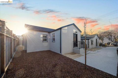 Tiny photo for 1261 1261 61St St St, Emeryville, CA 94608 (MLS # 41126328)