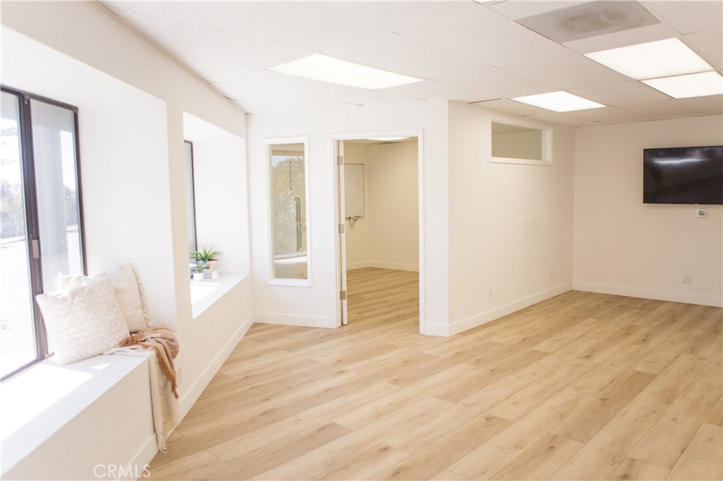 890 Baker St 201