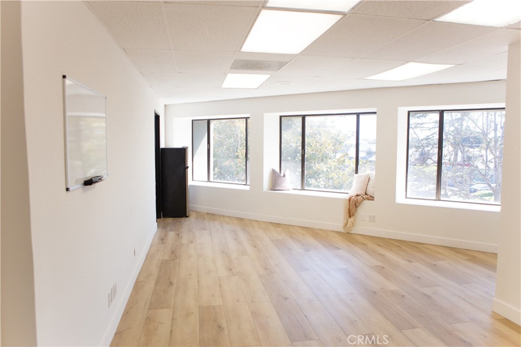 890 Baker St 201