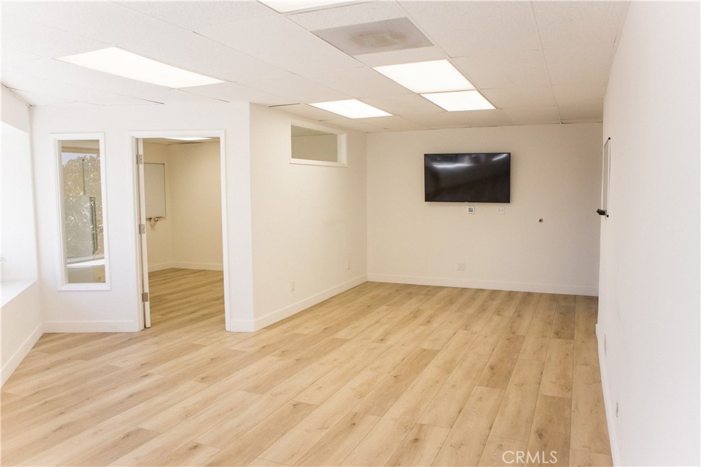 890 Baker St 201